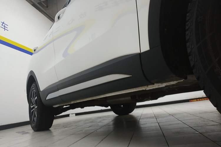 Used Haval H6 2023 National Trend Edition 1.5T Automatic Urban Version Right Side Sill