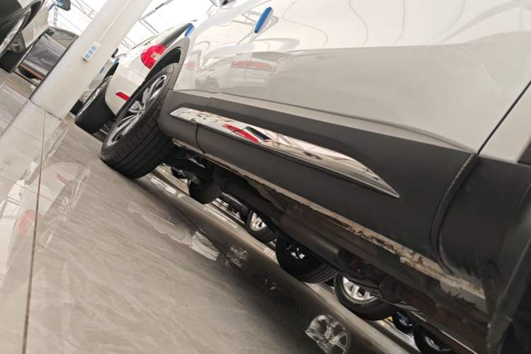 Used Haval H6 2023 National Trend Edition 1.5T Automatic Champion Version Right Side Sill