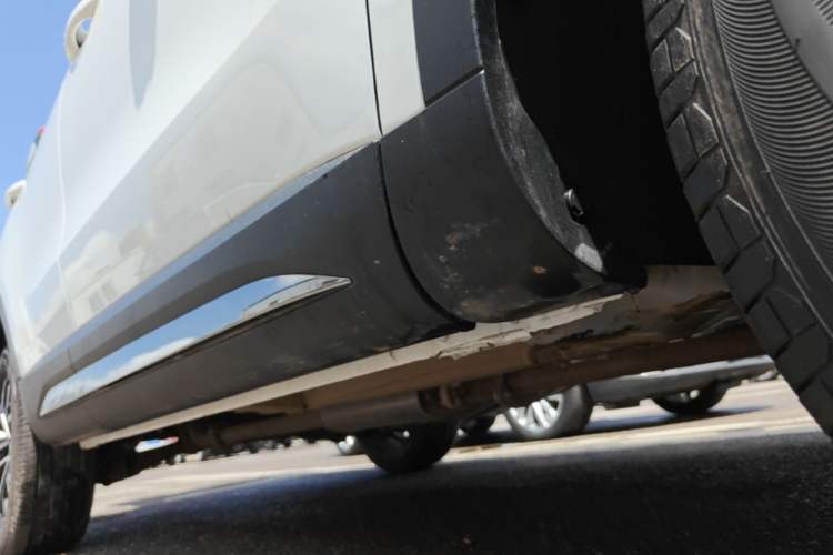 Used Haval H6 2023 National Trend Edition 1.5T Automatic Urban Version Right Side Sill