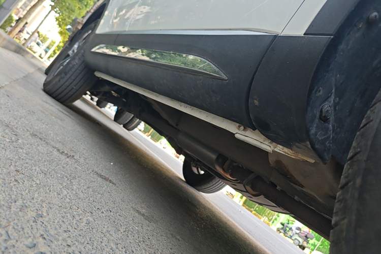 Used Haval H6 2023 National Trend Edition 1.5T Automatic Urban Version Right Side Sill