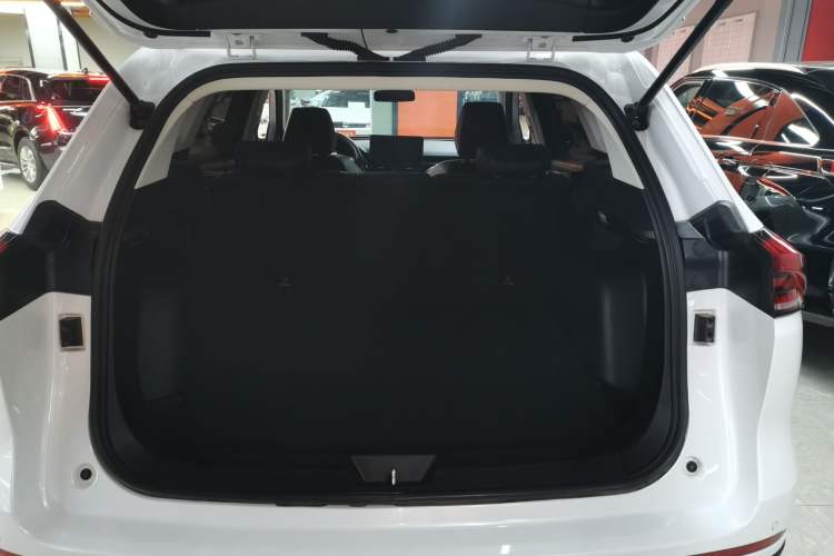 Used Haval H6 2023 National Trend Edition 1.5T Automatic Urban Version Trunk