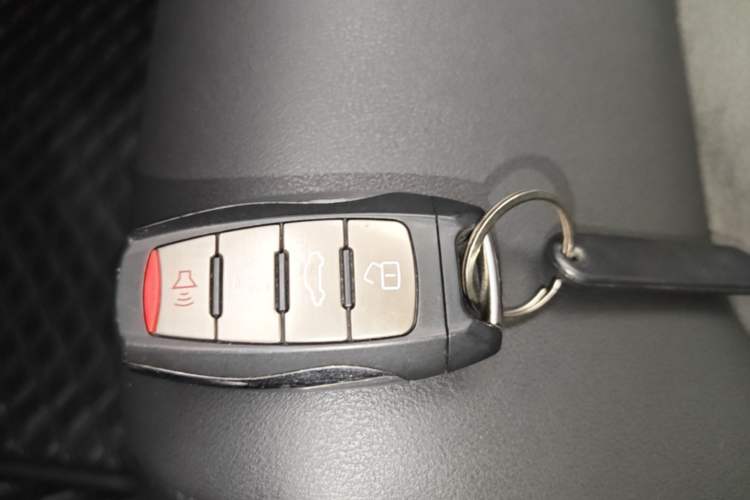 Used Haval H6 2023 National Trend Edition 1.5T Automatic Urban Version Vehicle Key