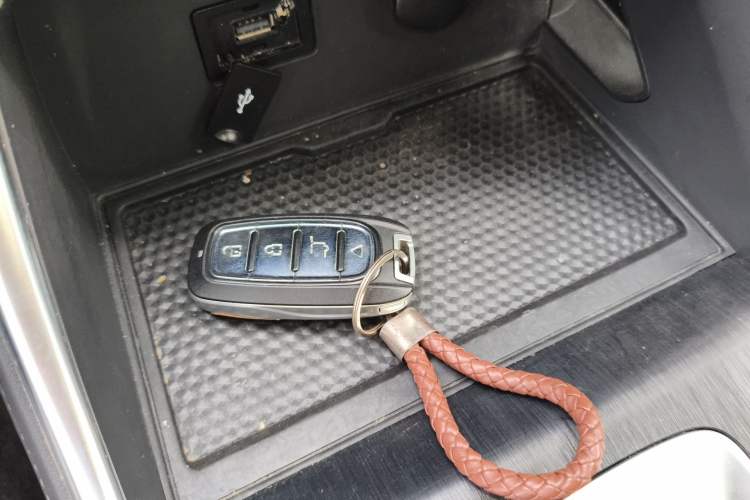 Used Haval H6 2023 National Trend Edition 1.5T Automatic Urban Version Vehicle Key