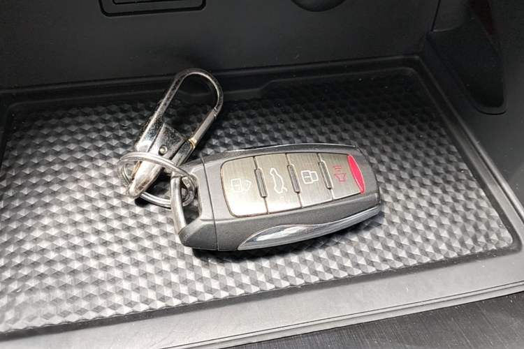 Used Haval H6 2023 National Trend Edition 1.5T Automatic Urban Version Vehicle Key