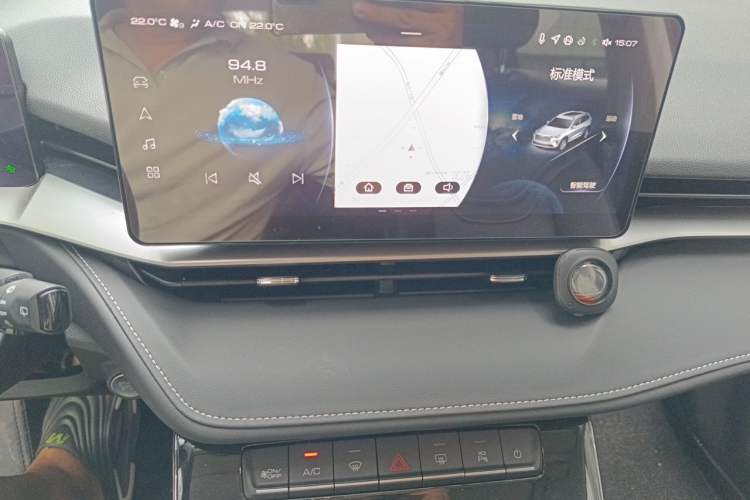 Used Haval H6 2024 1.5T Two-Wheel-Drive Classic Edition Audio And AC Panel