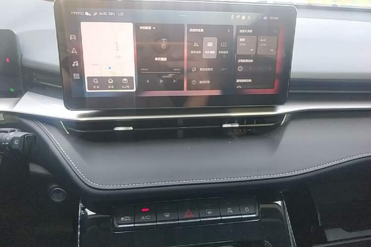 Used Haval H6 2024 1.5T Two-Wheel-Drive Classic Edition Audio And AC Panel