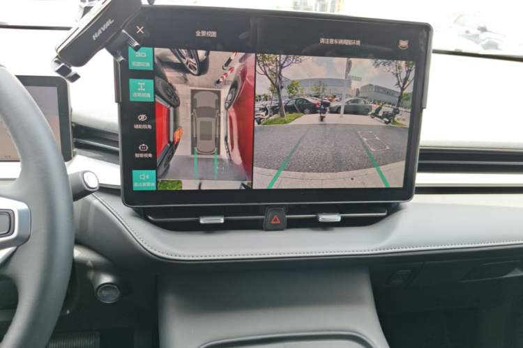Used Haval H6 2024 1.5T Two-Wheel Drive Ultra Audio And AC Panel