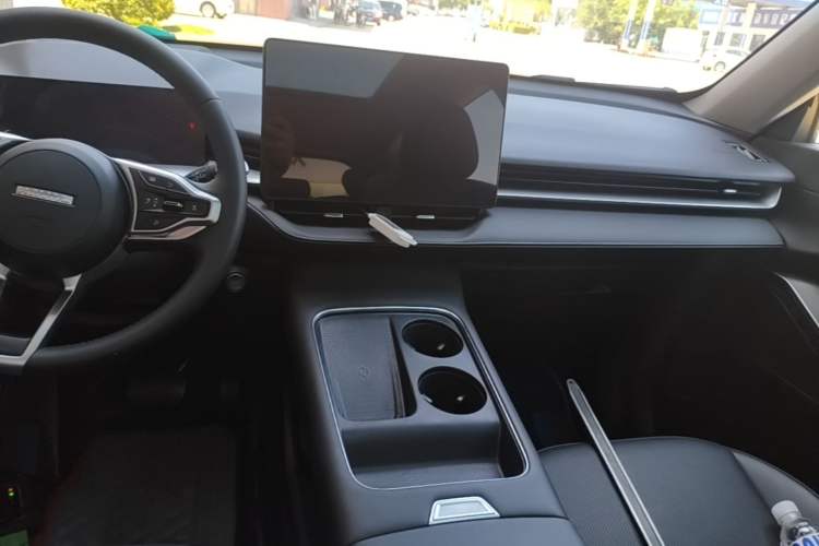 Used Haval H6 2024 1.5T Two-Wheel Drive Ultra Audio And AC Panel