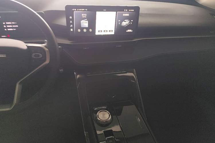 Used Haval H6 2024 1.5T Two-Wheel-Drive Classic Edition Audio And AC Panel