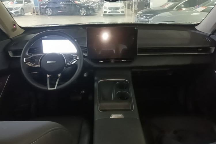 Used Haval H6 2024 1.5T Two-Wheel Drive Ultra Center Console