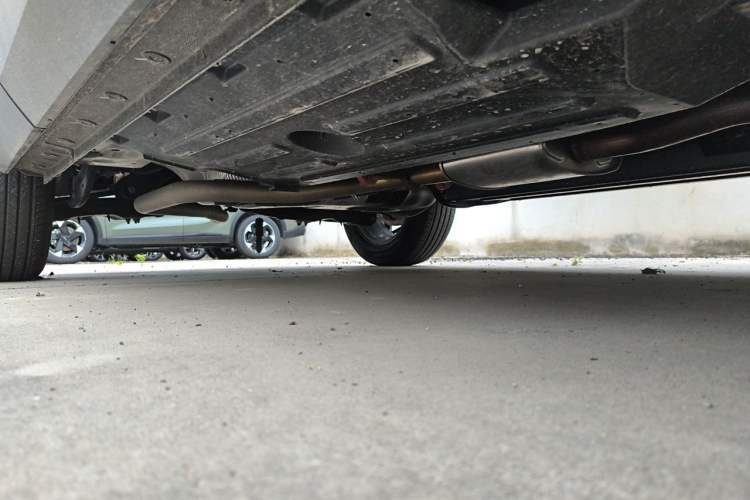 Used Haval H6 2024 1.5T Two-Wheel-Drive Classic Edition Chassis Front Right