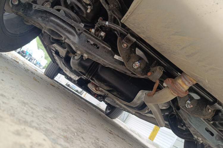 Used Haval H6 2024 1.5T Two-Wheel-Drive Classic Edition Chassis Rear