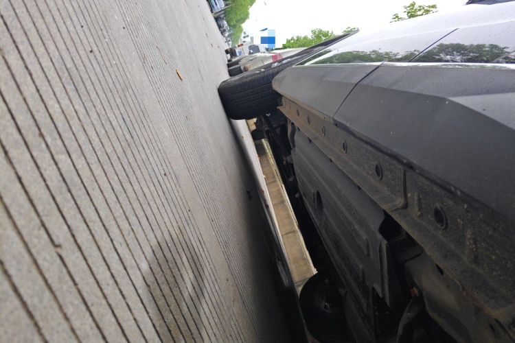 Used Haval H6 2024 1.5T Two-Wheel-Drive Classic Edition Chassis Rear Left