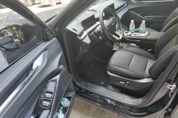 Used Haval H6 2024 1.5T Two-Wheel-Drive Classic Edition Driver Seat
