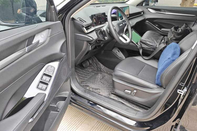 Used Haval H6 2024 1.5T Two-Wheel-Drive Classic Edition Driver Seat