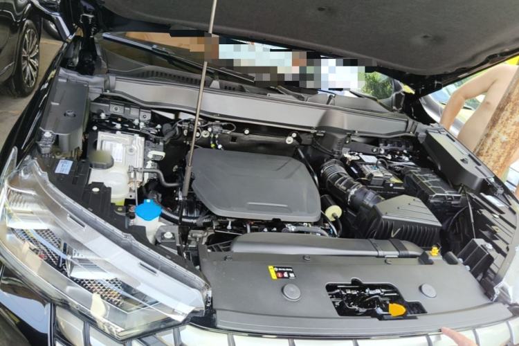 Used Haval H6 2024 1.5T Two-Wheel Drive Max Engine Bay