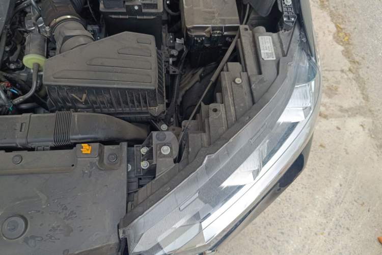 Used Haval H6 2024 1.5T Two-Wheel-Drive Classic Edition Engine Bay Left