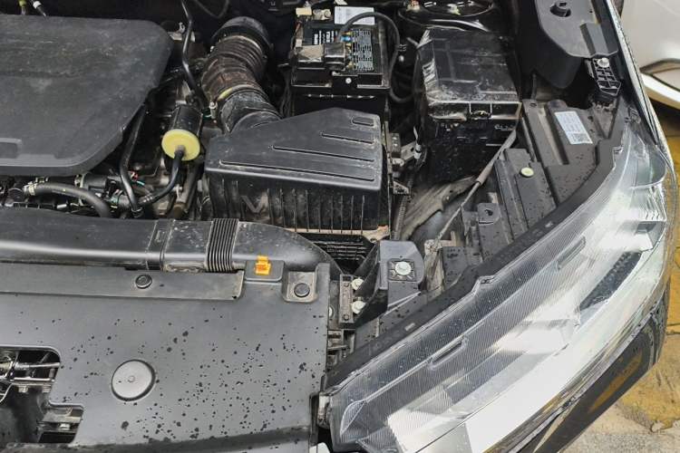 Used Haval H6 2024 1.5T Two-Wheel-Drive Classic Edition Engine Bay Left