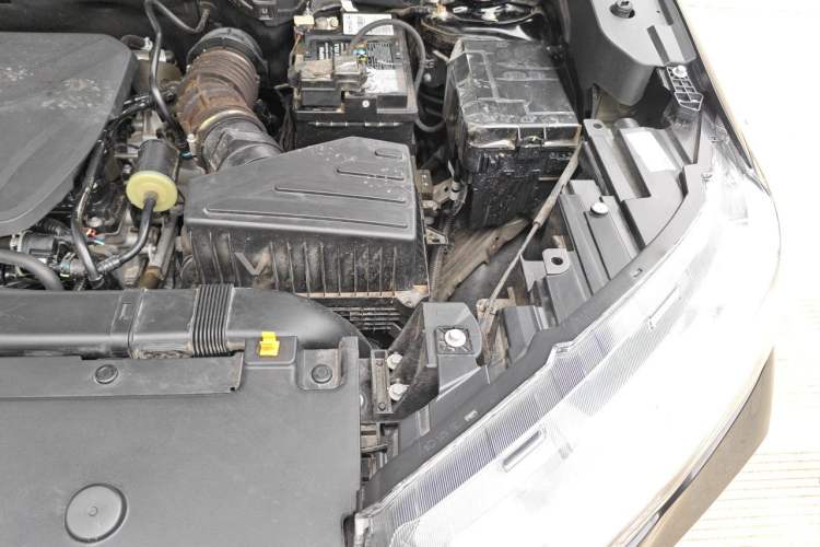 Used Haval H6 2024 1.5T Two-Wheel-Drive Classic Edition Engine Bay Left