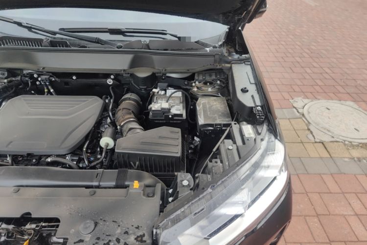 Used Haval H6 2024 1.5T Two-Wheel-Drive Classic Edition Engine Bay Left