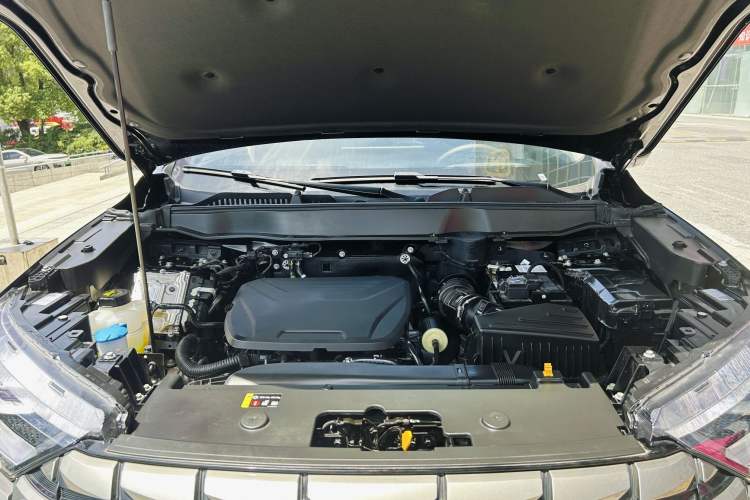 Used Haval H6 2024 1.5T Two-Wheel Drive Ultra Engine Bay
