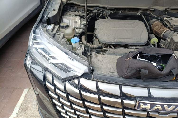 Used Haval H6 2024 1.5T Two-Wheel Drive Max Engine Bay Right