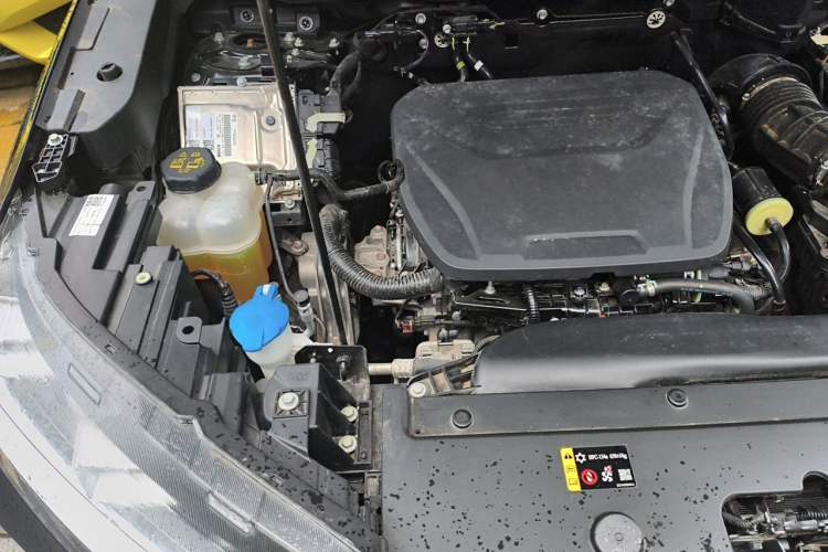 Used Haval H6 2024 1.5T Two-Wheel-Drive Classic Edition Engine Bay Right