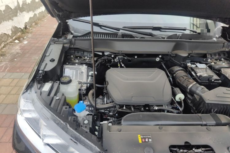 Used Haval H6 2024 1.5T Two-Wheel-Drive Classic Edition Engine Bay Right