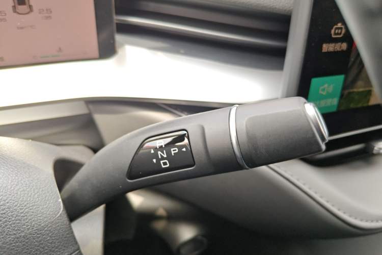Used Haval H6 2024 1.5T Two-Wheel Drive Ultra Gear Lever