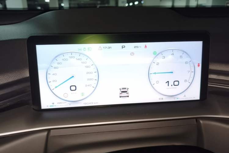Used Haval H6 2024 2.0T Two-Wheel Drive Max Instrument Cluster