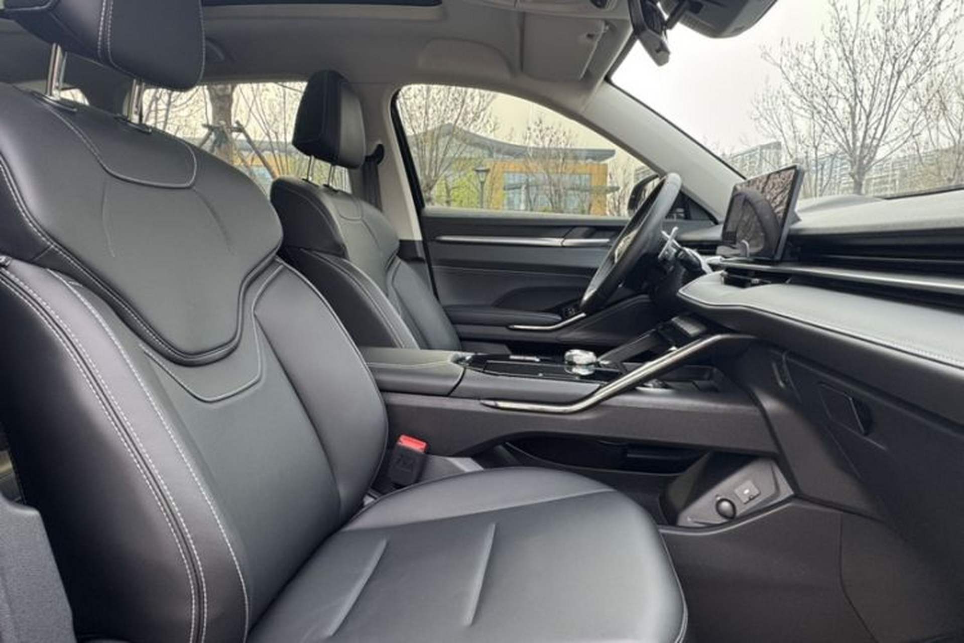 Used Haval H6 2024 1.5T Two-Wheel-Drive Classic Edition Interior 1