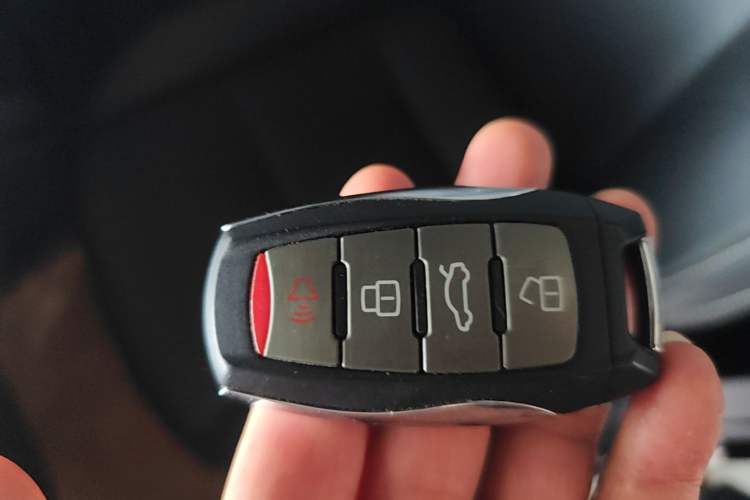 Used Haval H6 2024 1.5T Two-Wheel-Drive Classic Edition Interior 1