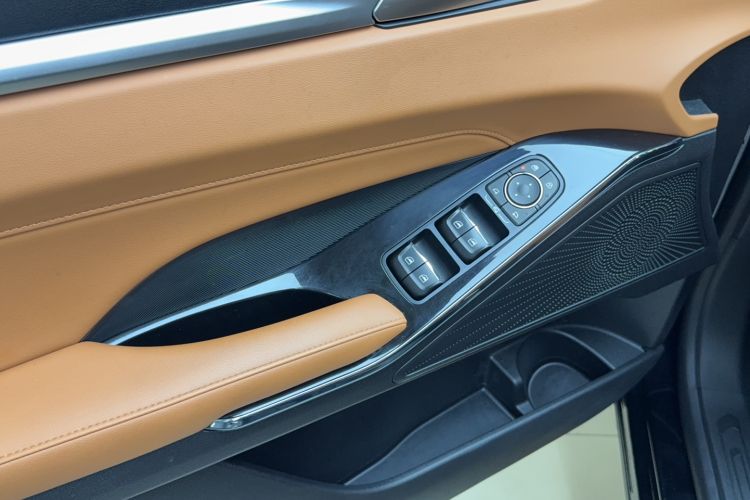 Used Haval H6 2024 1.5T Two-Wheel-Drive Classic Edition Interior 3