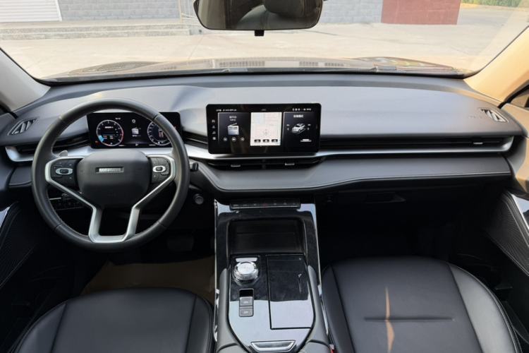 Used Haval H6 2024 1.5T Two-Wheel-Drive Classic Edition Interior 4