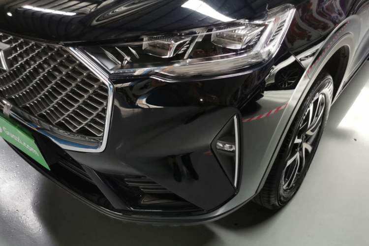 Used Haval H6 2024 1.5T Two-Wheel-Drive Classic Edition Left Front Headlight
