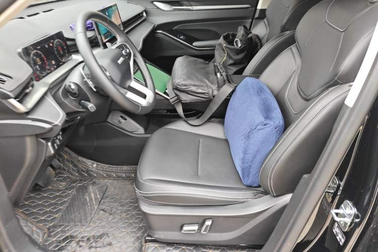 Used Haval H6 2024 1.5T Two-Wheel-Drive Classic Edition Left Front Seat