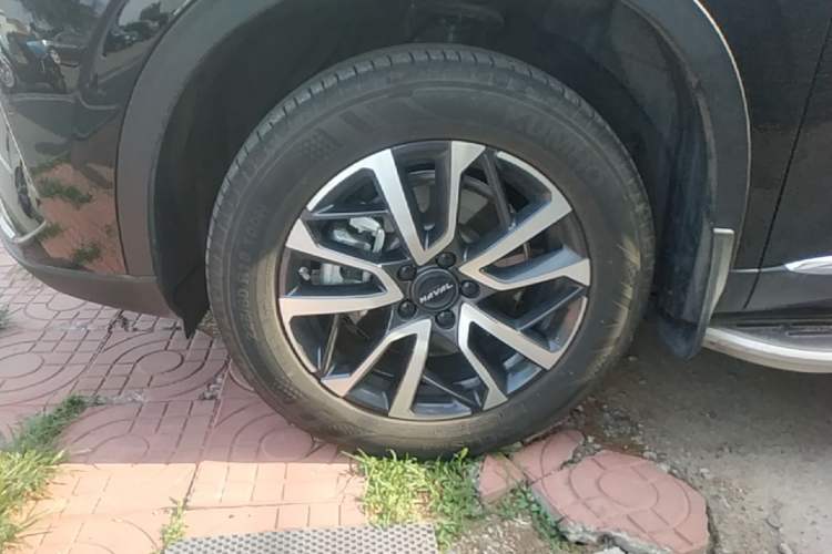 Used Haval H6 2024 1.5T Two-Wheel-Drive Classic Edition Left Front Wheel Hub