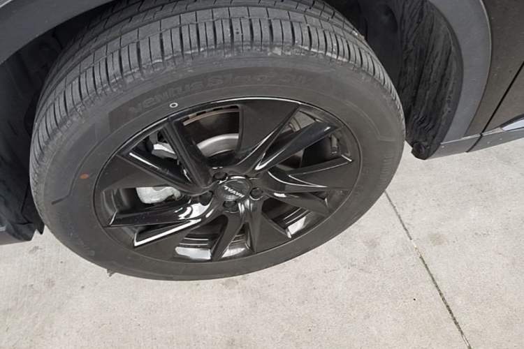 Used Haval H6 2024 1.5T Two-Wheel Drive Ultra Left Front Wheel Hub