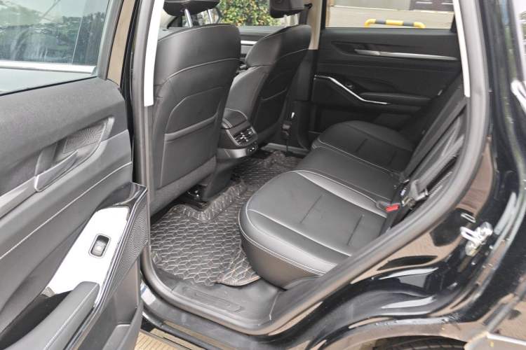 Used Haval H6 2024 1.5T Two-Wheel-Drive Classic Edition Left Rear Seat