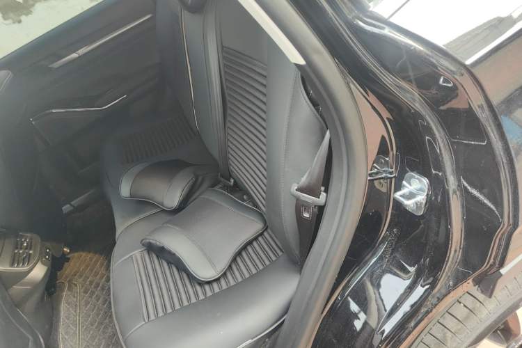 Used Haval H6 2024 1.5T Two-Wheel-Drive Classic Edition Left Rear Seat