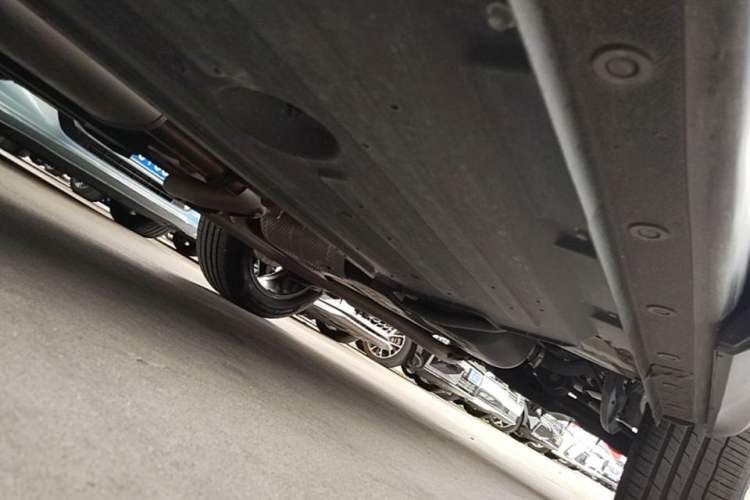 Used Haval H6 2024 1.5T Two-Wheel Drive Ultra Left Side Sill