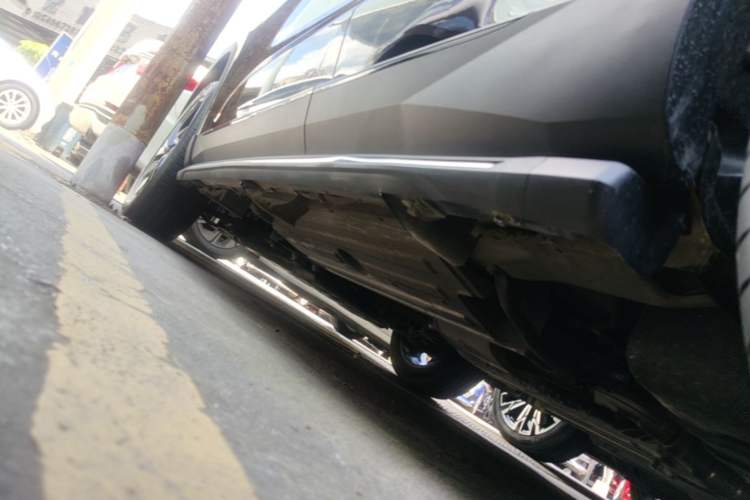 Used Haval H6 2024 1.5T Two-Wheel Drive Max Left Side Sill