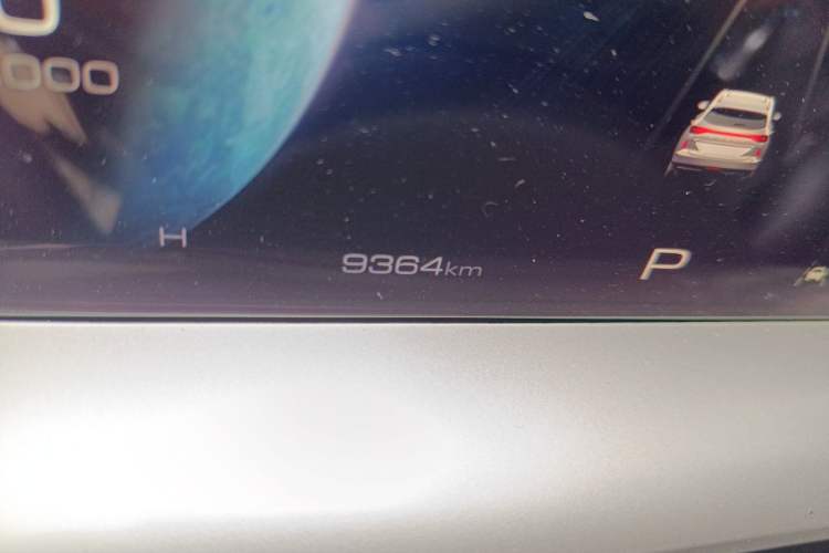 Used Haval H6 2024 1.5T Two-Wheel-Drive Classic Edition Odometer Close Up