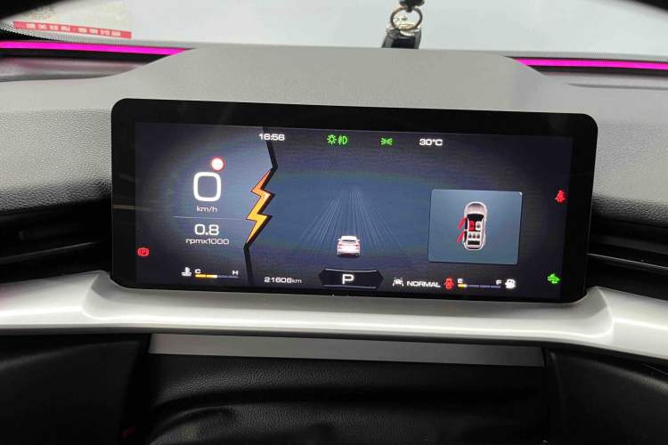 Used Haval H6 2024 1.5T Two-Wheel-Drive Classic Edition Odometer Close Up