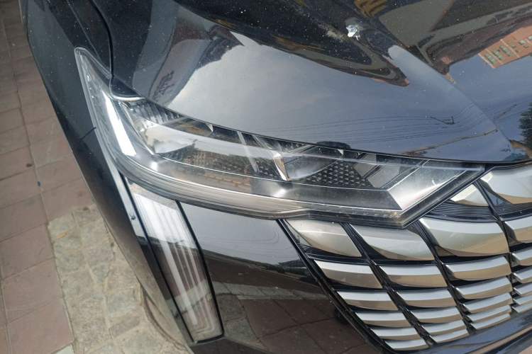 Used Haval H6 2024 1.5T Two-Wheel Drive Max Right Front Headlight