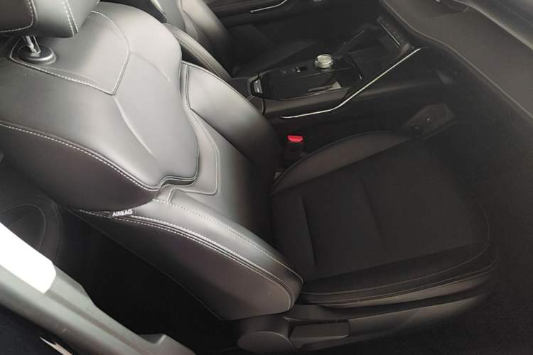 Used Haval H6 2024 1.5T Two-Wheel-Drive Classic Edition Right Front Seat