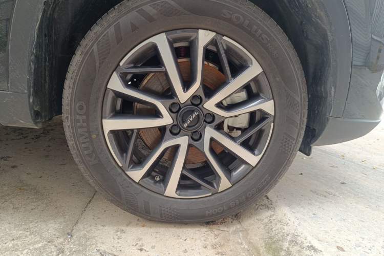 Used Haval H6 2024 1.5T Two-Wheel-Drive Classic Edition Right Front Wheel Hub