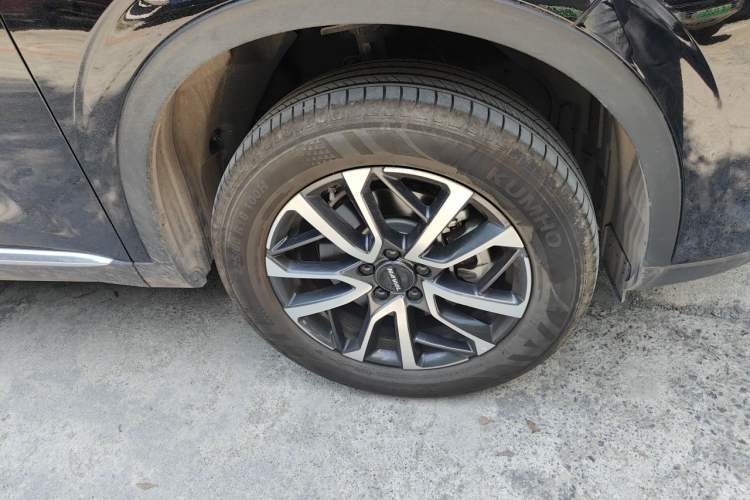 Used Haval H6 2024 1.5T Two-Wheel-Drive Classic Edition Right Front Wheel Hub