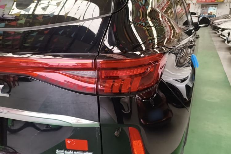 Used Haval H6 2024 1.5T Two-Wheel-Drive Classic Edition Right Rear Taillight