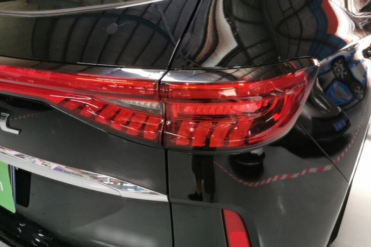 Used Haval H6 2024 1.5T Two-Wheel-Drive Classic Edition Right Rear Taillight